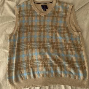 Can fit s-m just oversized fit